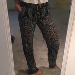 Pattern pants